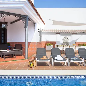 https://villa-rosemary.hotelsinnerja.org
